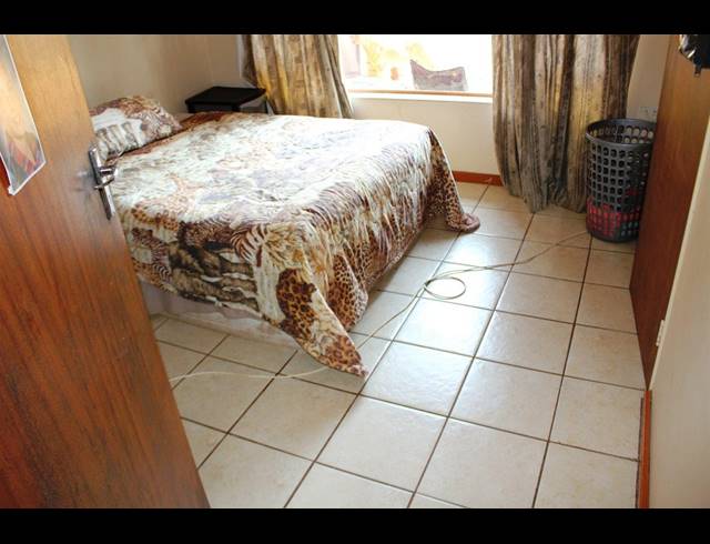 3 BEDROOM HOUSE SOLD IN THE ORCHARDS